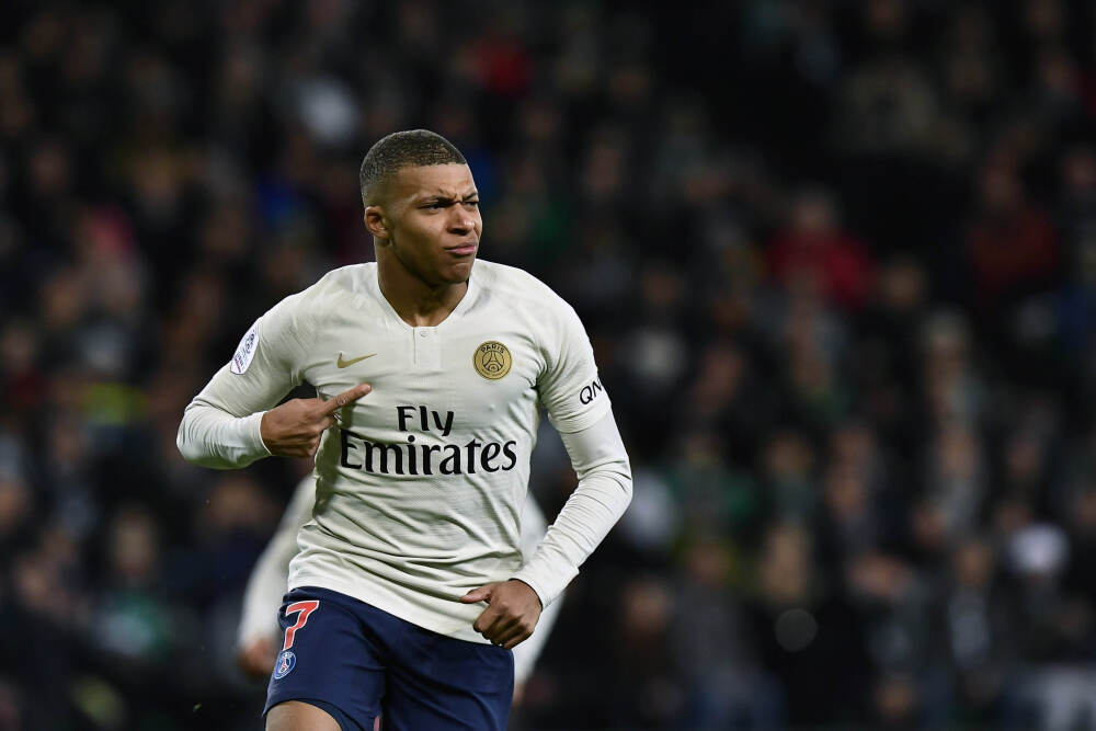 CBA积分榜最新排名！北京大胜帮广厦冲上第1：广东第3辽宁第10